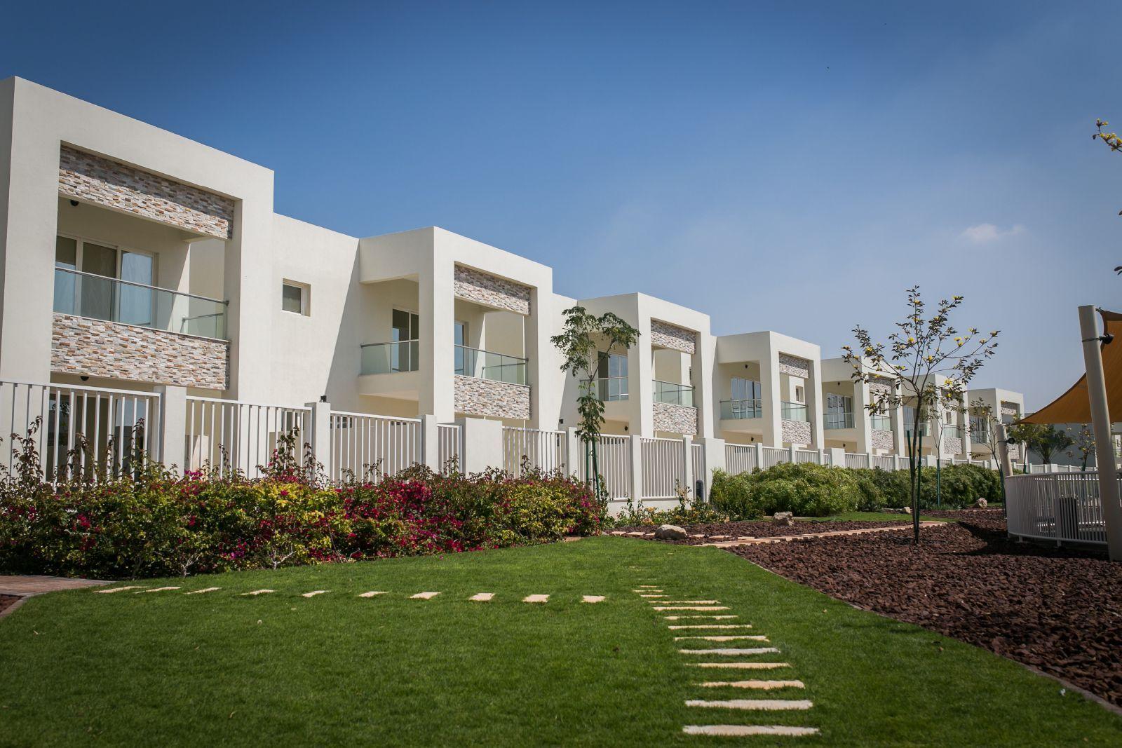 rak_properties_bermuda_villas_in_mina_al_arab_1.jpg